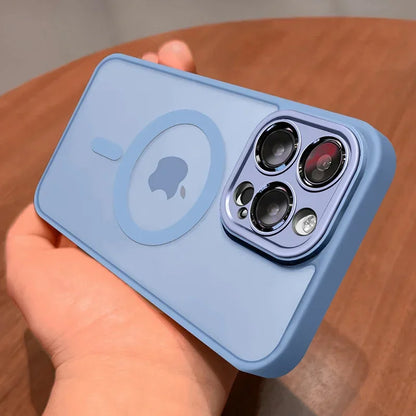 Coque translucide magnétique